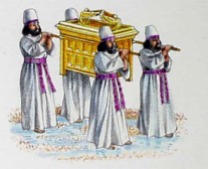 4-kohathites-carry-ark